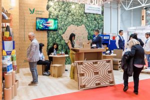 Packshow - Lens of Alex -10028
